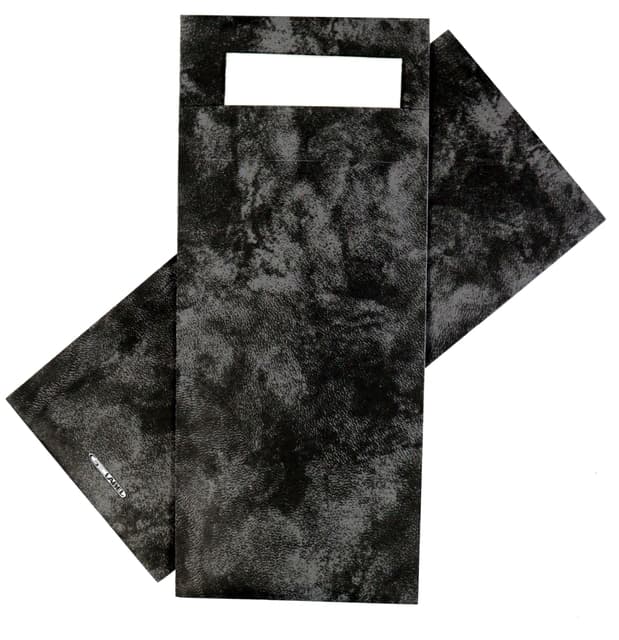 Bestekzakje IEZZY 190x85mm zwart gemarmerd met wit servet 500st